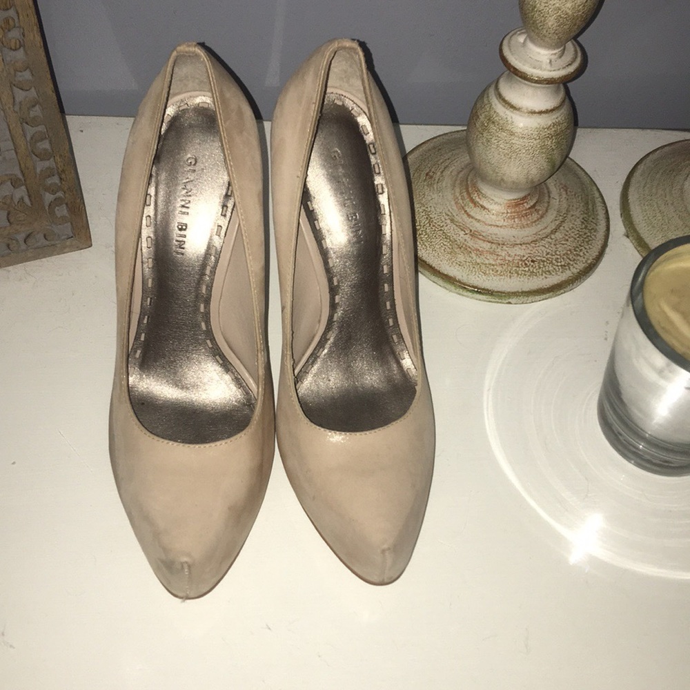 Gianni Bini nude heels